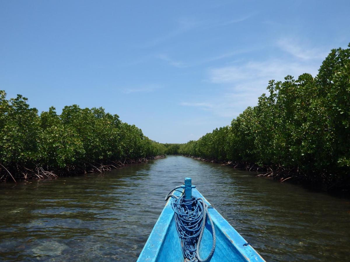 Pondok Wisata Gili Lampu Labuhan Pandan Dış mekan fotoğraf